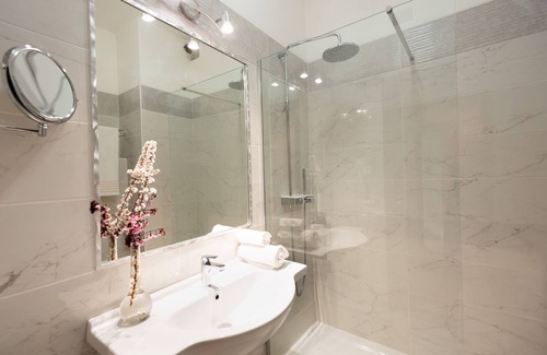 Castel San Pietro Terme Hotel | Hotel Castello