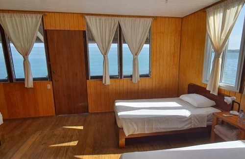 Rio Dulce Hotel | Hotel Catamaran