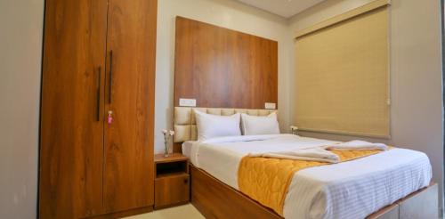 Financial District Hotel | Hotel Ceasta, Beside US Consulate Hyderabad, Gachibowli