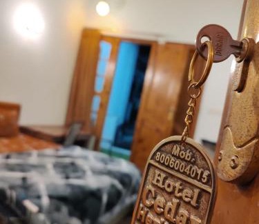 Lohaghat Hotel | HOTEL Cedar Heritage