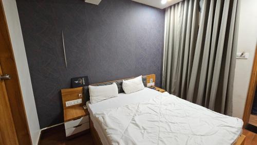 Halvad House | Hotel Center Point Guesthouse