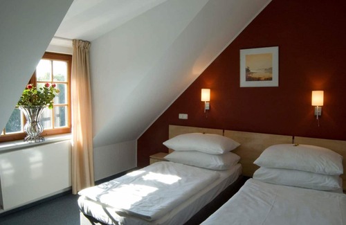 Prague 20 Hotel | Hotel Chvalska Tvrz