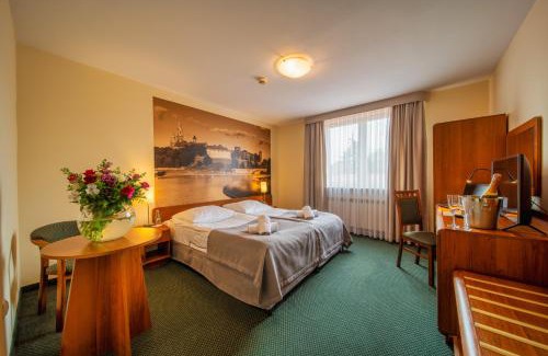 Borek Fałecki Zachod Hotel | Hotel City SM Business & Spa