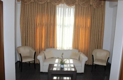 Valenii de Munte Hotel | Hotel Ciucas