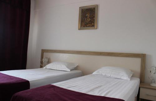 Valenii de Munte Hotel | Hotel Ciucas