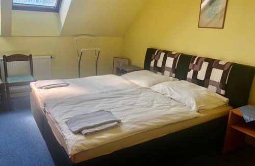 Novy Bydzov Hotel | Hotel Classic