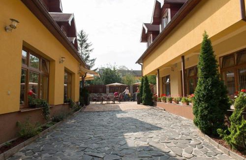 Lucenec Hotel | Hotel Clavis