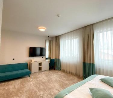Targu Frumos Hotel | Hotel Coroana
