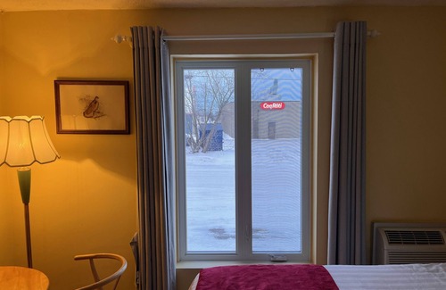 Cowansville Hotel | Hotel Cowansville