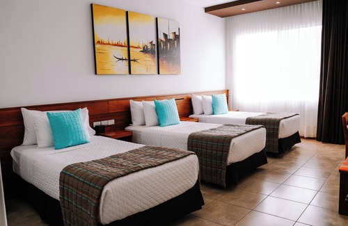 Bahia de la Academia Bed & Breakfast | Hotel Cucuve