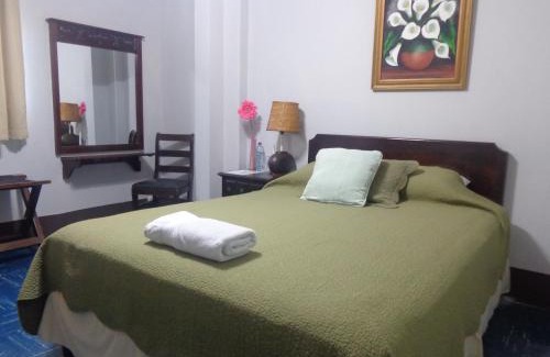 Retalhuleu Bed & Breakfast | Hotel Doña Carmen