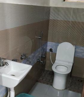 Balaghat Hotel | Hotel DRS by Vihasta, Balaghat