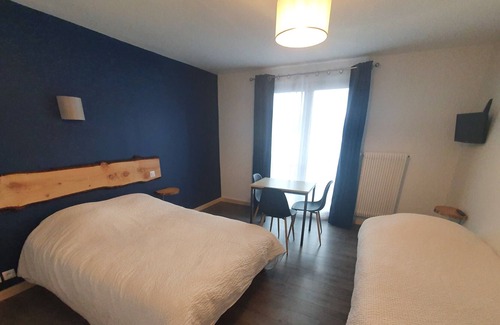 Cholonge Hotel | Hotel du Grand Lac