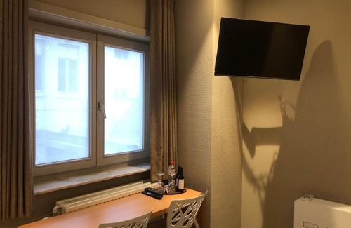 Kortrijk Hotel | Hotel Duivels Paterke Harelbeeksestraat 29, 8500 Kortrijk