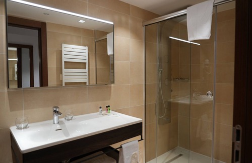 Tizi Ouzou Province Hotel | Hotel El-Arz