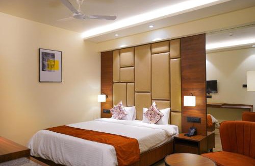 Surat Hotel | Hotel El Magnifico