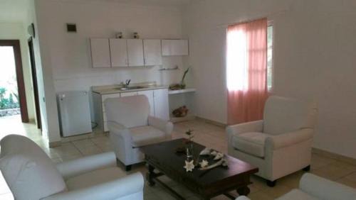 Juan Esteban Hotel | Hotel El Quemaito - Luxury Oceanfront Retreat