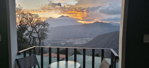Antigua Guatemala Hotel | Hotel El Tambor OASIS Antigua Guatemala