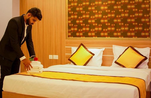 Kanhangad Hotel | Hotel Emirates
