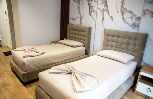 Diber Hotel | Hotel ERALD