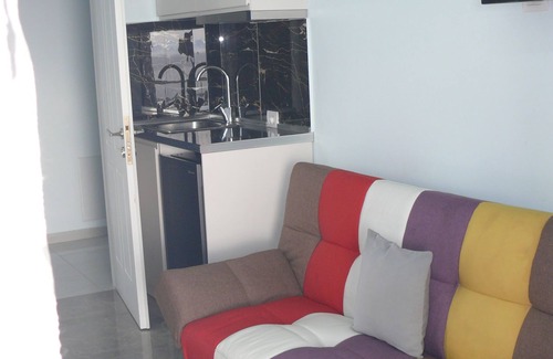 Qazim Pali Hotel | Hotel Erviliano
