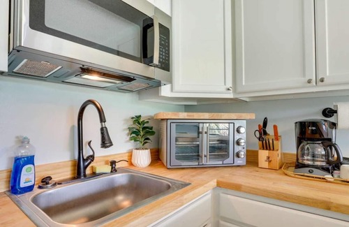 Eutawville Hotel | Hotel Family Suite - Hotel Family Suite at Lake Marion