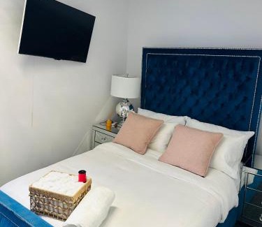 Manchester House | Hotel Feel, Home Comfort