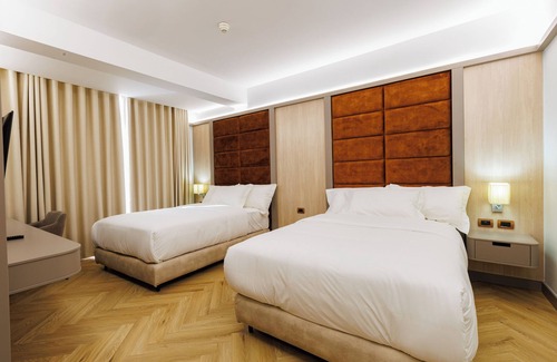Mbrostar-Urë Hotel | Hotel Fieri