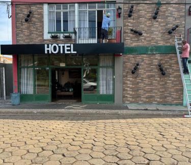 Tibagi Hotel | Hotel Formigas na Figueira