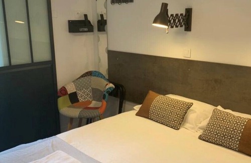 Saint-Vincent-Sterlanges House | Hotel le Saint-Vincent