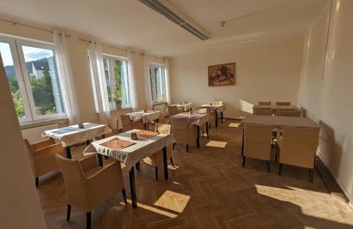 Altena Hotel | Hotel Gästehaus Altena