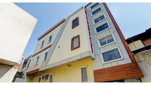 Kasganj Bed & Breakfast | Hotel Ganga palace