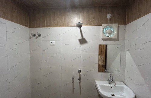 Lohaghat Hotel | Hotel Ganpati