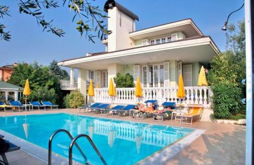 Bardolino Hotel | Hotel GARDENIA & Villa CHARME Adults Friendly 4Star
