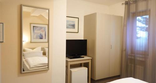 Hoehr-Grenzhausen Hotel | Hotel Garni Zur Traube