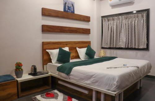 Latur Hotel | Hotel Garuda Executive Latur