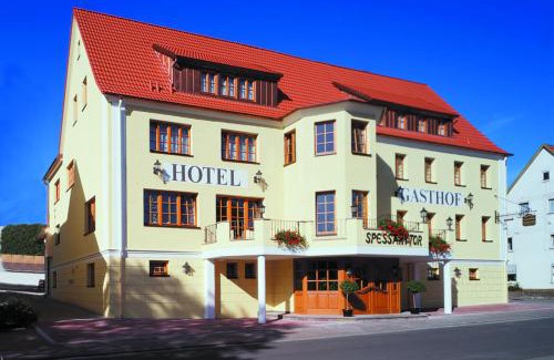 Wombach Hotel | Hotel - Gasthof Spessarttor & Hotel Bergwiesen - Zimmer mit Balkon