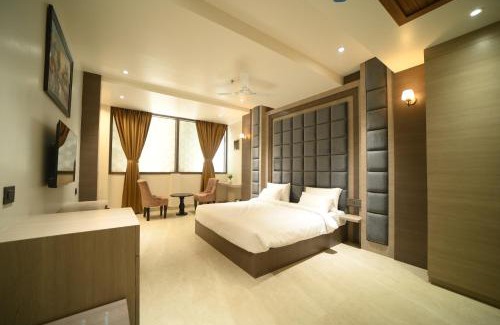 Aligarh Hotel | Hotel Gold In Leaf