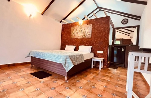 Sainagar Hotel | HOTEL Golden Rice