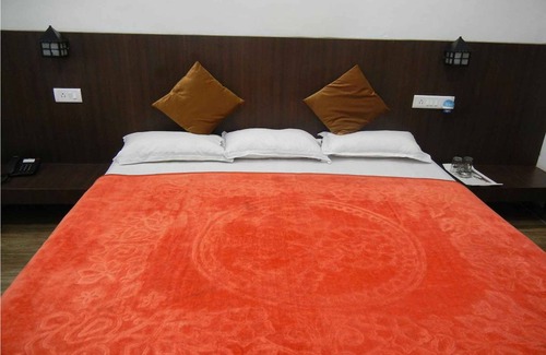 Khandwa Hotel | Hotel Grand Barrack