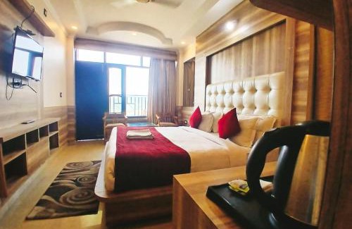 Khattalwada Hotel | HOTEL GRAND HILL ,MALL ROAD ,Mcleodganj