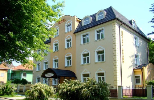 Nove Zamky Hotel | Hotel Grand