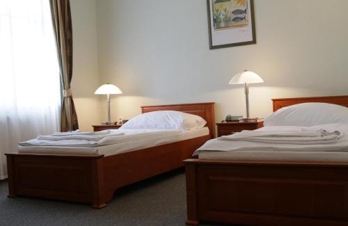 Nove Zamky Hotel | Hotel Grand