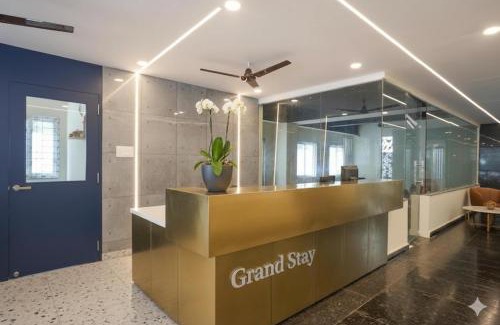 Ameerpet House | Hotel Grand Stay Park Near Ameerpet Metro Station & GVK One Mall