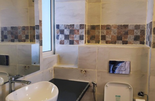 Baluwapati Deupur Hotel | HOTEL GREEN VALLEY