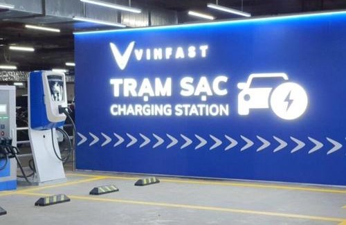 Ha Tinh Hotel | Hotel Hưng Phát 3 có trạm sạc vinfast