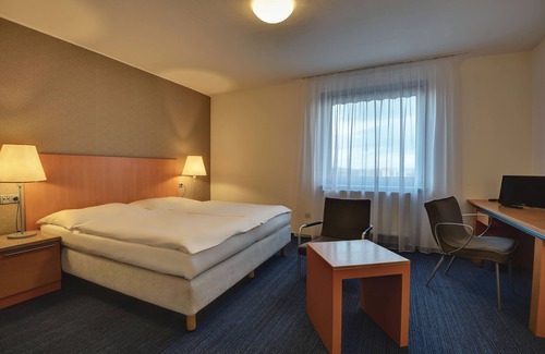 Kobylisy Hotel | Hotel Henrietta