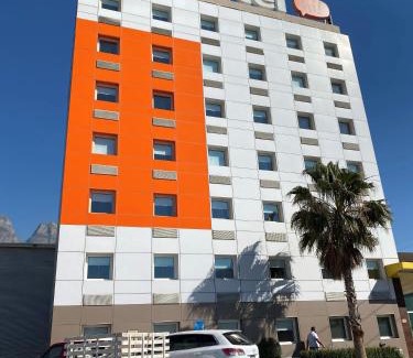 Monterrey Hotel | Hotel Hi! Santa Catarina