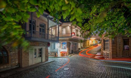 Sighnaghi Hotel | Hotel History სასტუმრო ისტორია