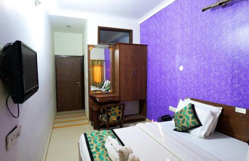 Amritsar Hotel | Hotel Holiday Comfort - 800 mts from Jallianwala Bagh
